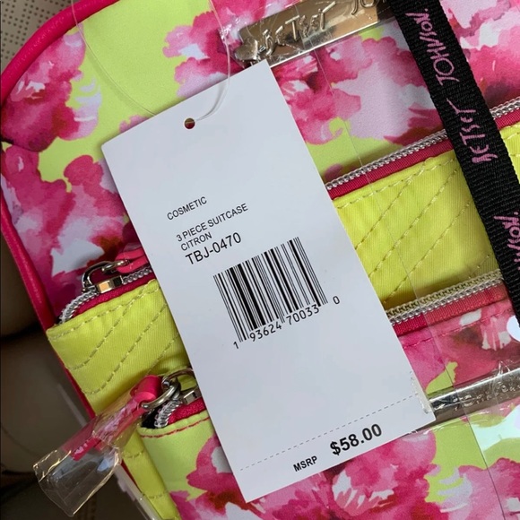 Betsey Johnson 3 Piece Cosmetic Floral Set - Picture 7 of 7